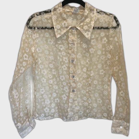 Pastel yellow vintage floral point collar abalone shell button down blouse - Picture 3 of 8